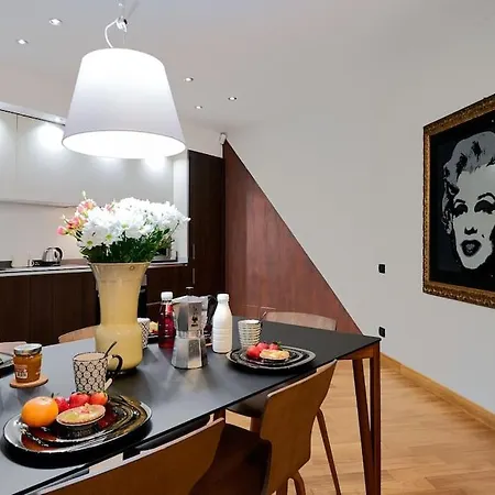 Life Suite-hosted By Sweetstay * Μιλάνο