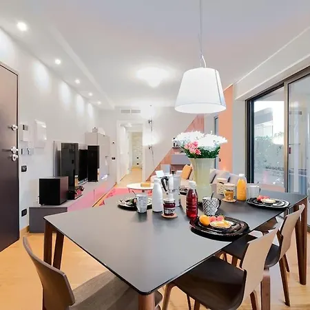 Life Suite-hosted By Sweetstay * Μιλάνο