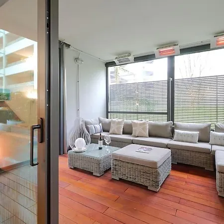 Life Suite-hosted By Sweetstay *